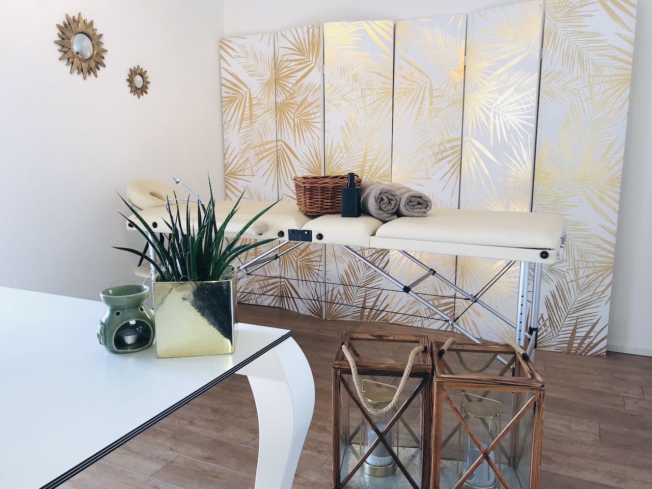 Fotos - Esther Benz Personalisierte Massage für Frauen in der Praxis & Bei Ihnen Zuhause - 2